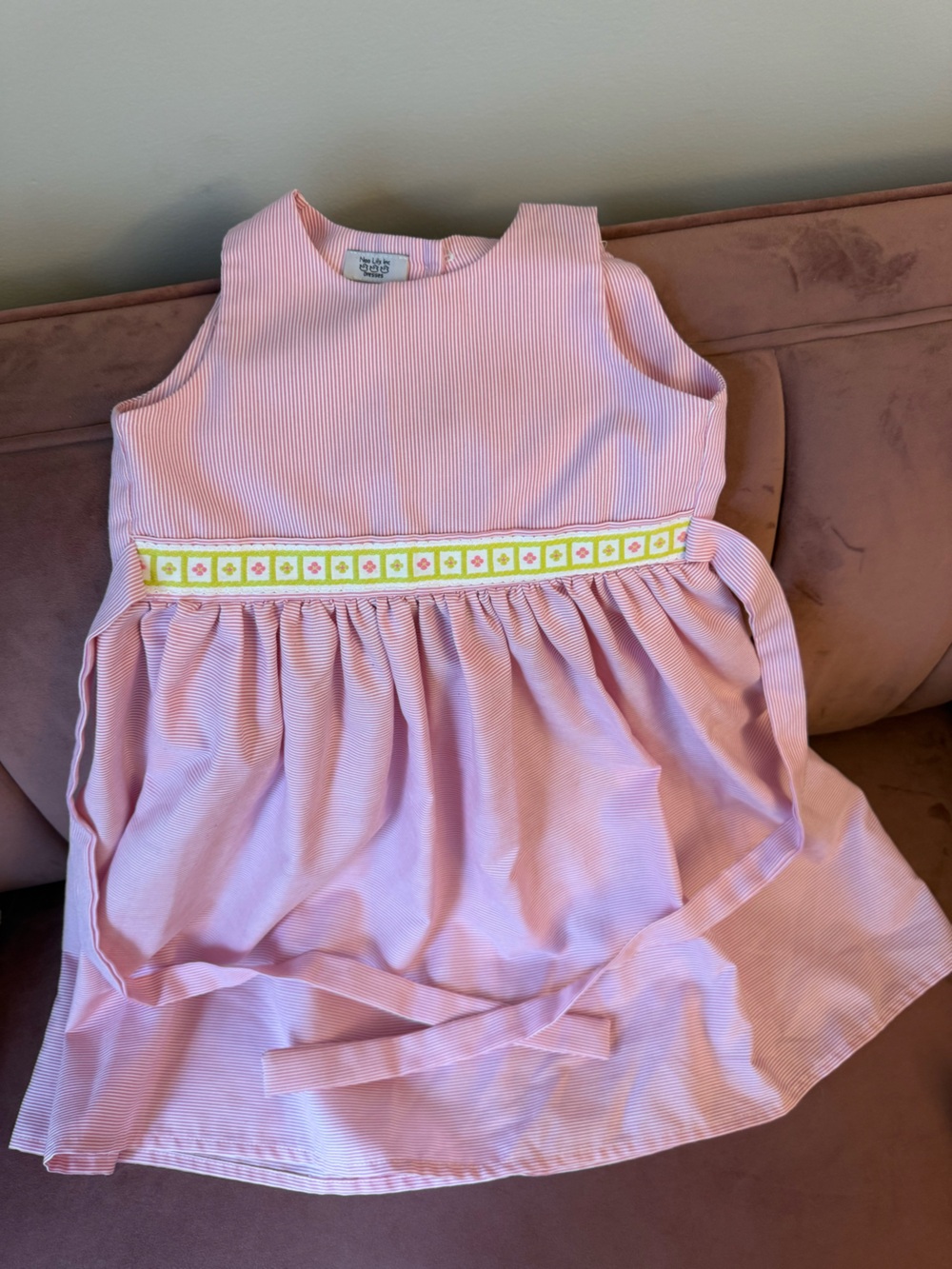 Girls dress